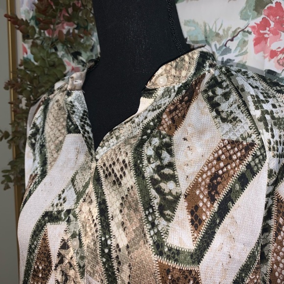 H&M | Snake-Print Blouse - Picture 2 of 5